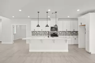 8157 Seahorse Wy, Elk Grove, CA 95757 - Photo 15