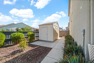 8157 Seahorse Way, Elk Grove, CA 95757 - Photo 57