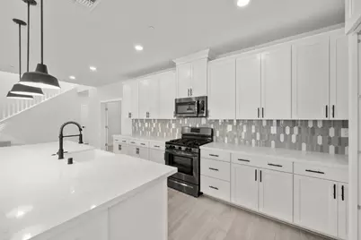 8157 Seahorse Way, Elk Grove, CA 95757 - Photo 19