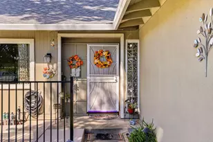 7025 Cherrytree Ave, Citrus Heights, CA 95621 - Photo 5