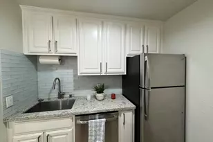 147 Monte Verano Ct, San Jose, CA 95116 - Photo 5