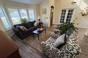 8823 Bradbury Ct, Elk Grove, CA 95624 - Photo 5