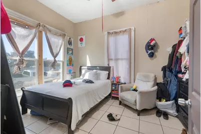 130 E 4th Street, Hanford, CA 93230 - Photo 9