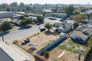 130 E 4th St, Hanford, CA 93230 - Photo 29