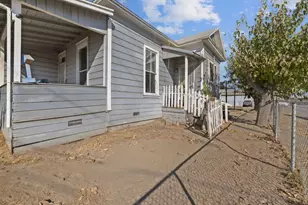 130 E 4th St, Hanford, CA 93230 - Photo 21