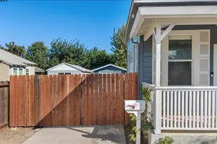 1736 Baker Ave, Escalon, CA 95320 - Photo 35