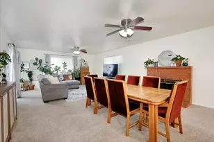 8805 Halverson Dr, Elk Grove, CA 95624 - Photo 5