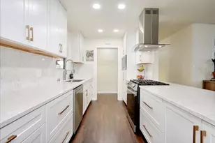 8805 Halverson Dr, Elk Grove, CA 95624 - Photo 17