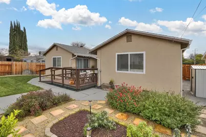 8805 Halverson Drive, Elk Grove, CA 95624 - Photo 33