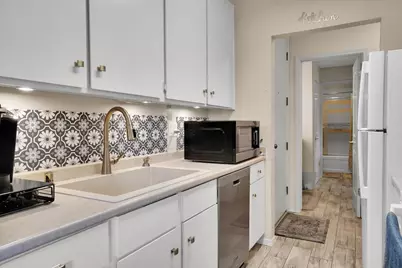 736 Woodside Lane East #1, Sacramento, CA 95825 - Photo 15