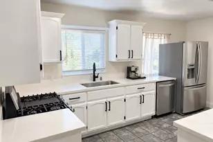 2514 W Monterey Ave, Stockton, CA 95204 - Photo 5