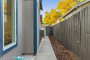 3758 Douglas Fir Ct, Antelope, CA 95843 - Photo 35