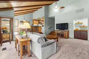 8737 Bluff Ln, Fair Oaks, CA 95628 - Photo 9