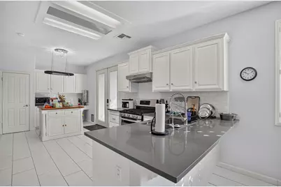 975 Tiburon Way, Plumas Lake, CA 95961 - Photo 11