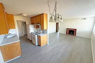 3704 Bonnie Ln, Stockton, CA 95204 - Photo 9