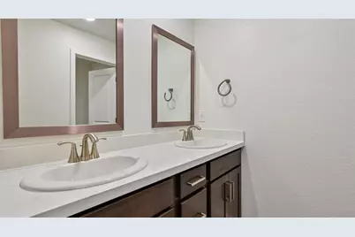 7835 Rivermeadow Way, Sacramento, CA 95832 - Photo 13