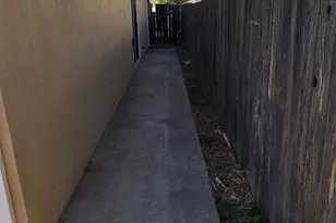1230 Clinton Rd, Sacramento, CA 95825 - Photo 19