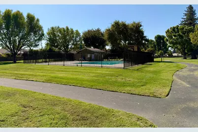 1455 Trailwood Avenue, Manteca, CA 95336 - Photo 33