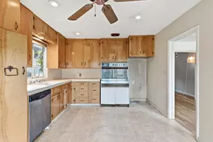 213 Palm Ave, Modesto, CA 95350 - Photo 9