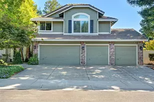 9244 Cupertino Dr, Elk Grove, CA 95624 - Photo 5