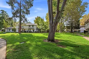 8864 La Riviera Dr, Sacramento, CA 95826 - Photo 31