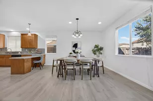 7799 Tamarindo Bay Dr, Sacramento, CA 95828 - Photo 21