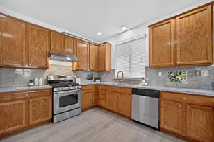7799 Tamarindo Bay Dr, Sacramento, CA 95828 - Photo 23