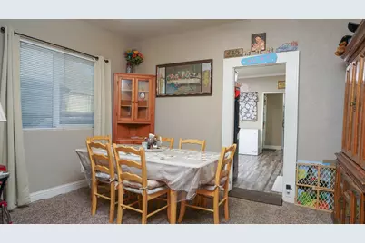 458 E Pleasant Street, Coalinga, CA 93210 - Photo 7