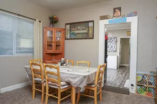 458 E Pleasant St, Coalinga, CA 93210 - Photo 7