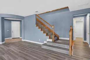 9234 Rushing Creek Way, Elk Grove, CA 95624 - Photo 17