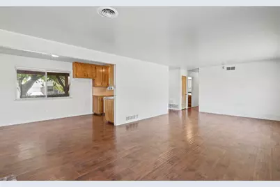 2221 Rainbow Avenue, Sacramento, CA 95821 - Photo 9