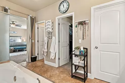 2233 Olson Drive, Lodi, CA 95242 - Photo 43