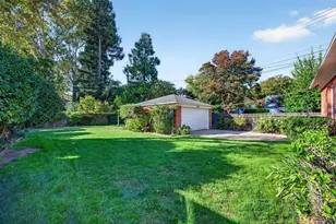 2776 17th St, Sacramento, CA 95818 - Photo 33