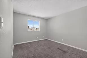 5965 Mack Rd, Sacramento, CA 95823 - Photo 17