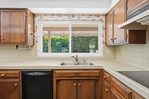 519 Grovesnor Ct, Sacramento, CA 95864 - Photo 23