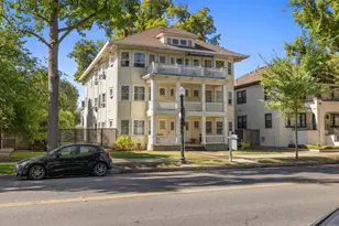 2408 Capitol Ave, Sacramento, CA 95816 - Photo 3