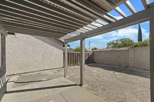 2069 Brighton Dr, Pittsburg, CA 94565 - Photo 43