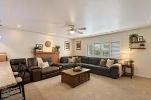 1913 Lake St, Lodi, CA 95242 - Photo 5