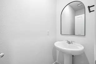 3742 Roseparke Way, Sacramento, CA 95834 - Photo 5