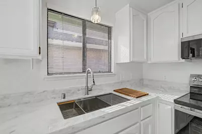 466 De Mar Drive, Sacramento, CA 95831 - Photo 13