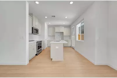 14545 Southpointe Drive #41, Folsom, CA 95630 - Photo 3