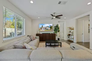 8237 Caminata Ln, Carmichael, CA 95608 - Photo 15