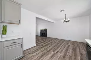 10 Malino Ct, Sacramento, CA 95823 - Photo 19