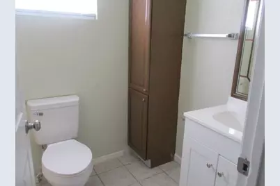 331 E Elm Street #1/2, Lodi, CA 95240 - Photo 5
