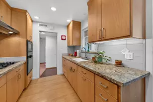 7056 Amherst St, Sacramento, CA 95822 - Photo 17