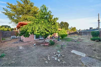 7056 Amherst Street, Sacramento, CA 95822 - Photo 45