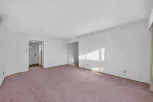 7056 Amherst St, Sacramento, CA 95822 - Photo 9