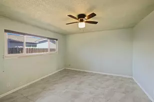 215 Franciscan Ave, Stockton, CA 95210 - Photo 35