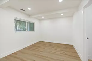 2034 W Monterey Ave, Stockton, CA 95204 - Photo 11