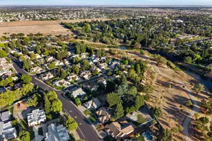 9376 Crowell Dr, Elk Grove, CA 95624 - Photo 47